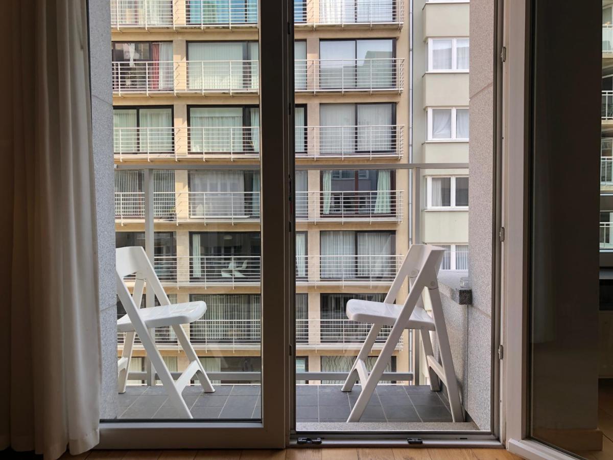 Modern Apartment At 2 Steps From Beach Oostende Exterior foto